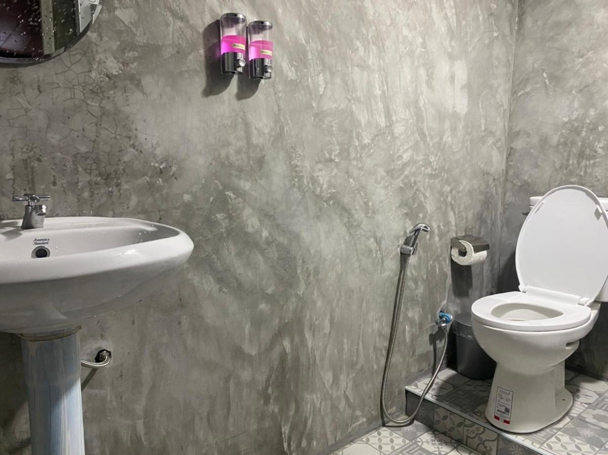 Reindeer House Wat Chedi 4 People Hotel Sichon Luaran gambar