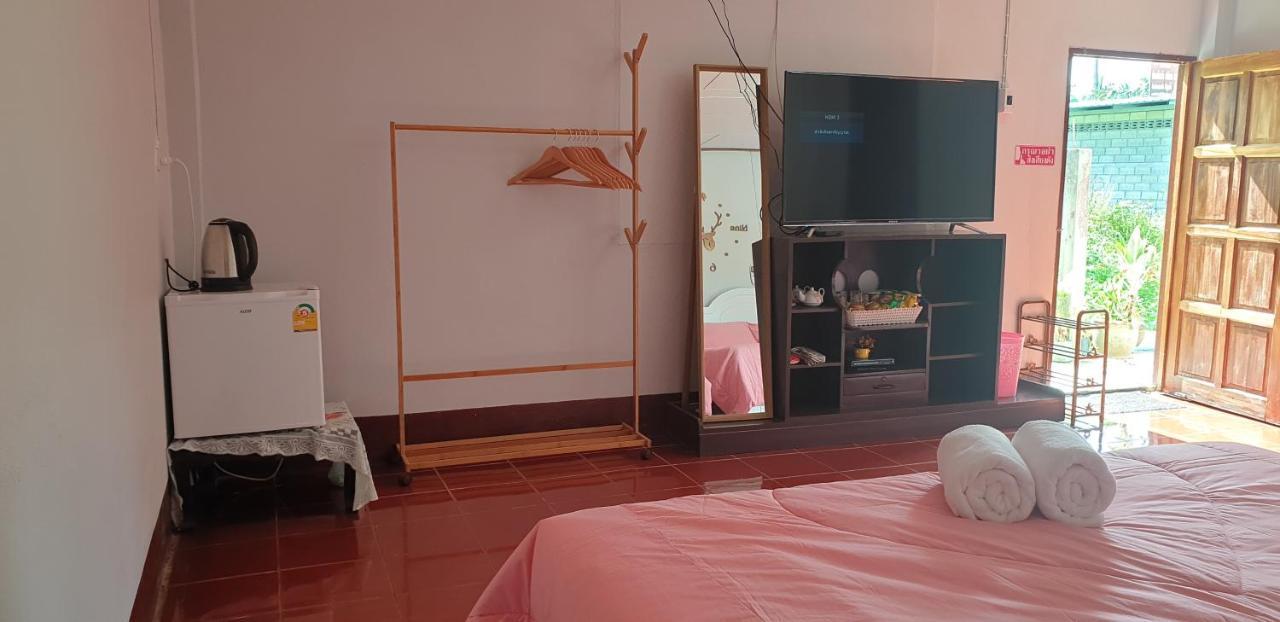 Reindeer House Wat Chedi 4 People Hotel Sichon Luaran gambar