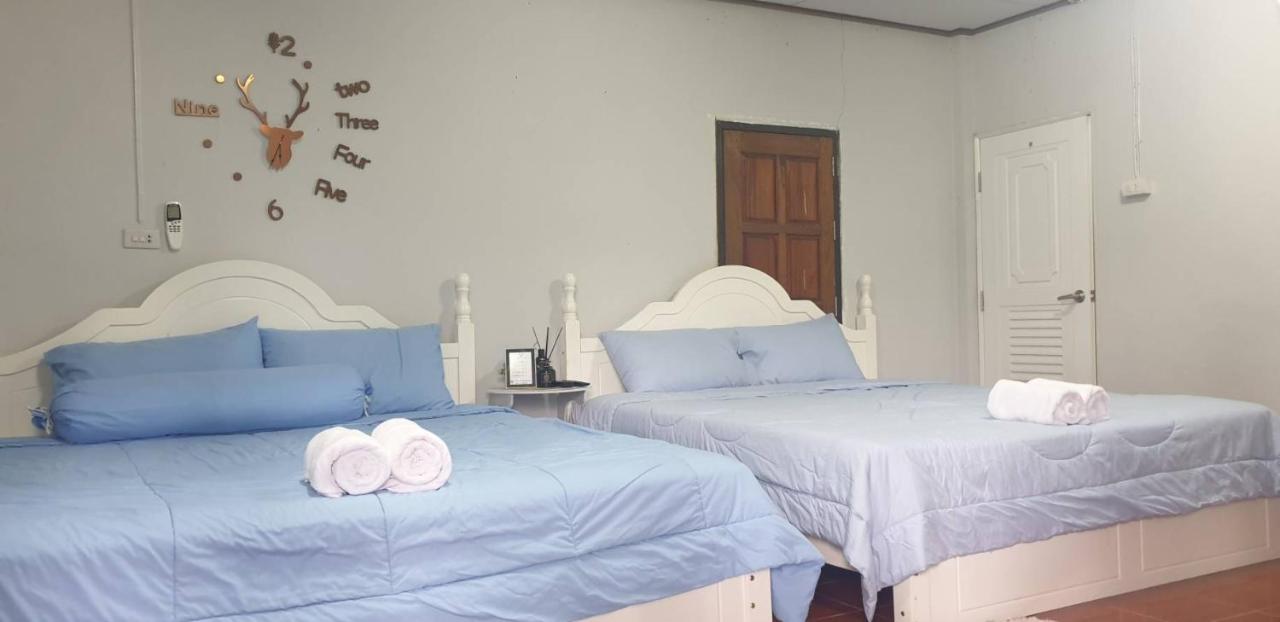 Reindeer House Wat Chedi 4 People Hotel Sichon Luaran gambar