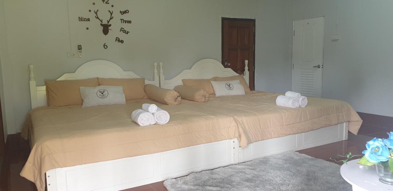 Reindeer House Wat Chedi 4 People Hotel Sichon Luaran gambar